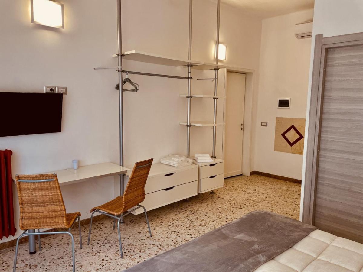Il Giardino Di Iole Via Giovanni Amendola N36 Bed & Breakfast Сасари Екстериор снимка